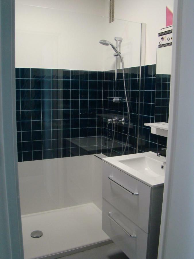 Apartament Les Caroubiers Roquebrune-Cap-Martin Zewnętrze zdjęcie
